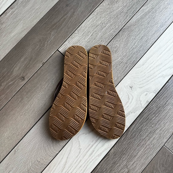 Flojos Women's Serenity Flat Sandal | Size: 10 | New Never Used - Picture 3 of 4